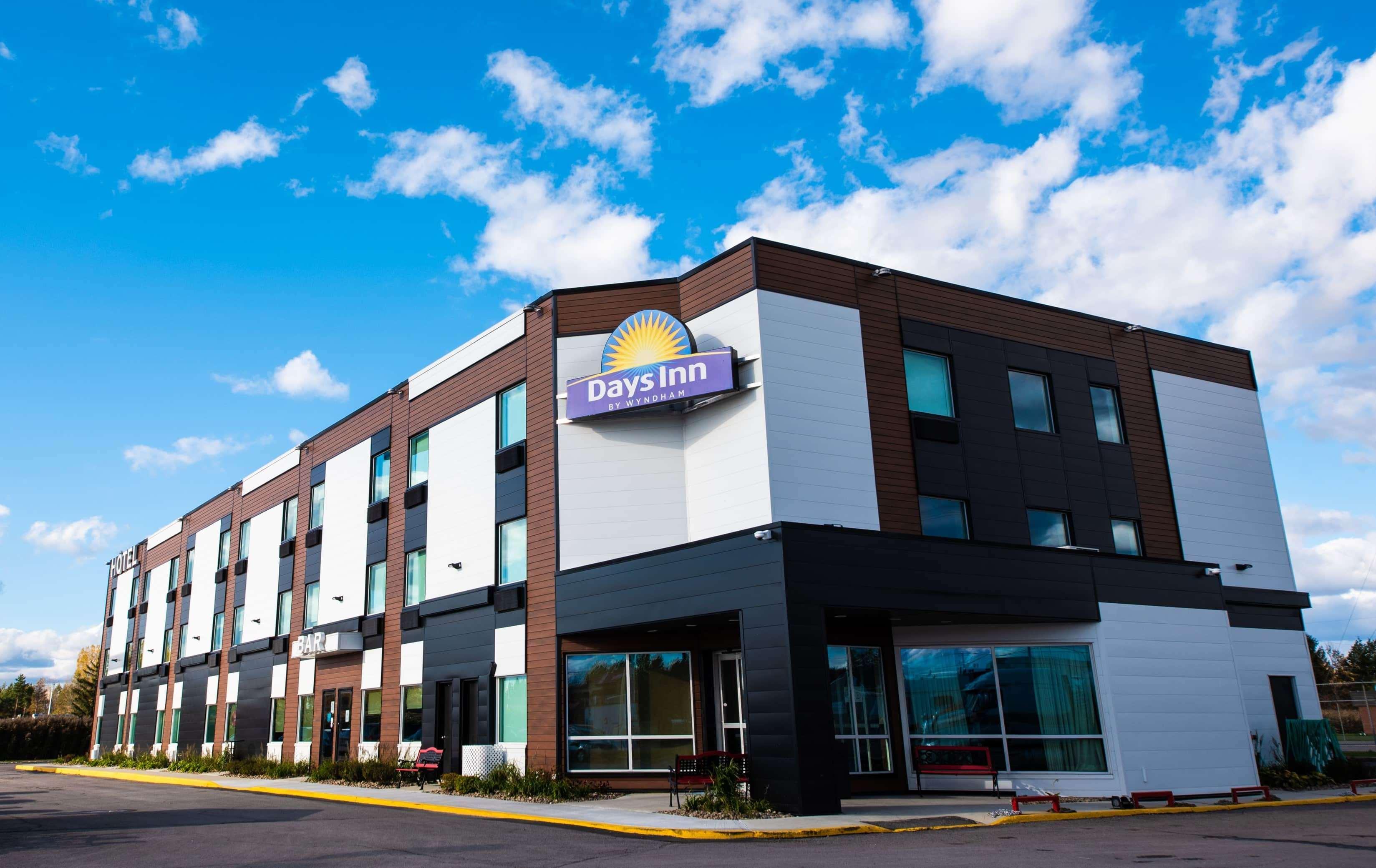 Days Inn By Wyndham Berthierville Exteriér fotografie